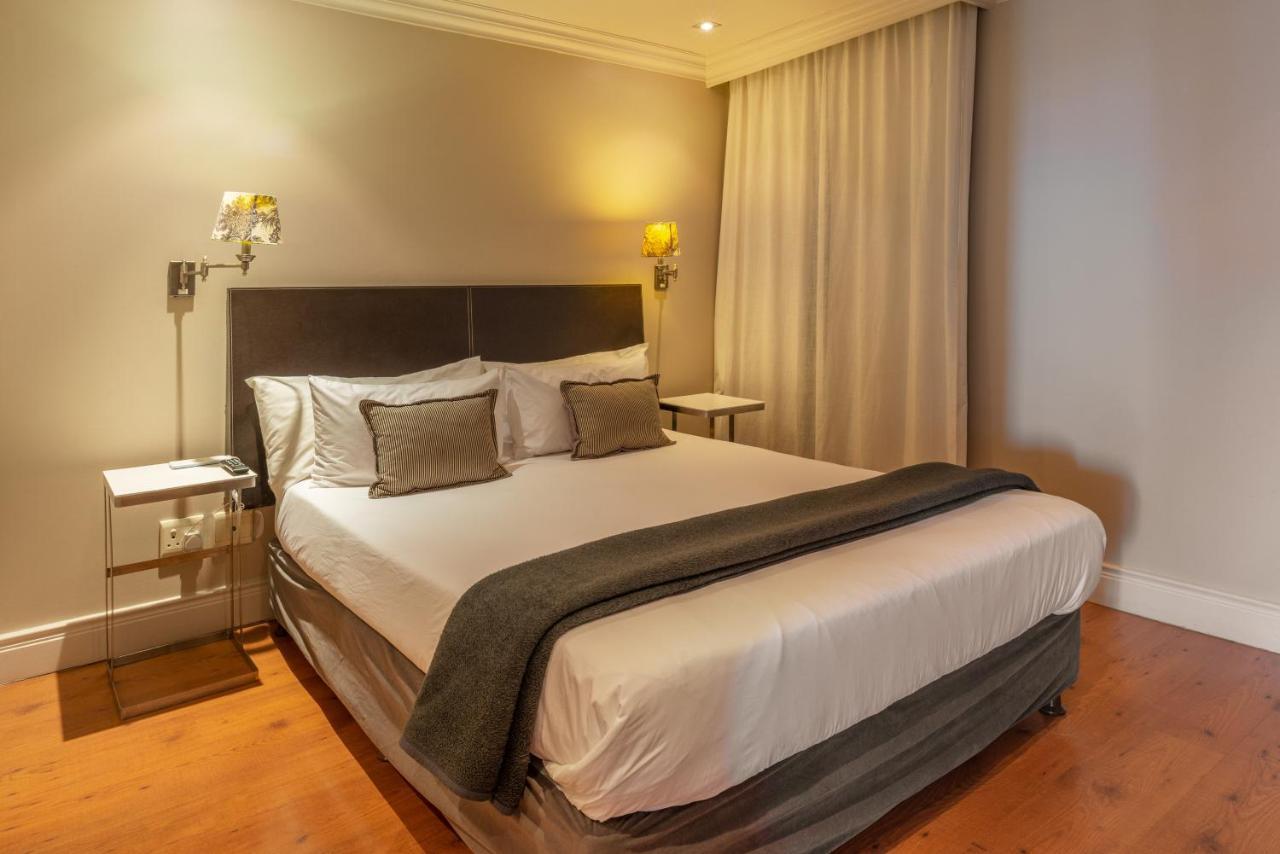 Apartment Cape Royale I Whosting Cape Town